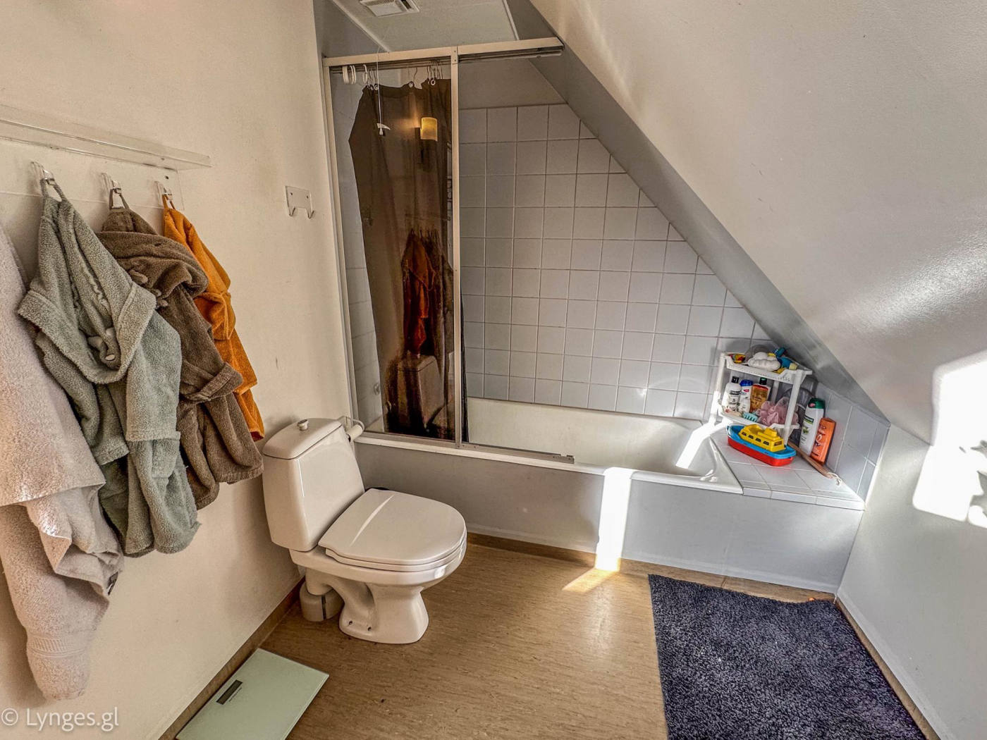Будинок, 1991 м², 307 600$ — FAKTOR
